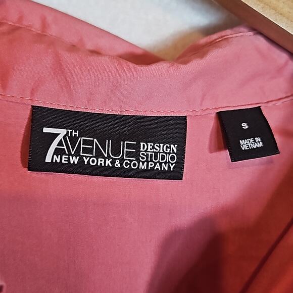 New York & Company Mauve Pink Ruche Front Button Up Shirt - Picture 4 of 8